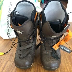 Burton snowboard boots